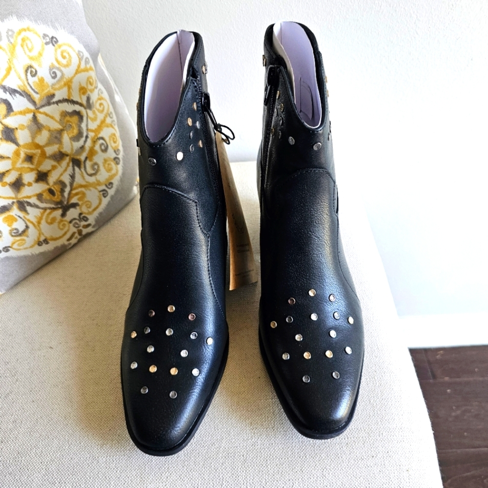 New Gorgeous Black Studded Ankle Boots